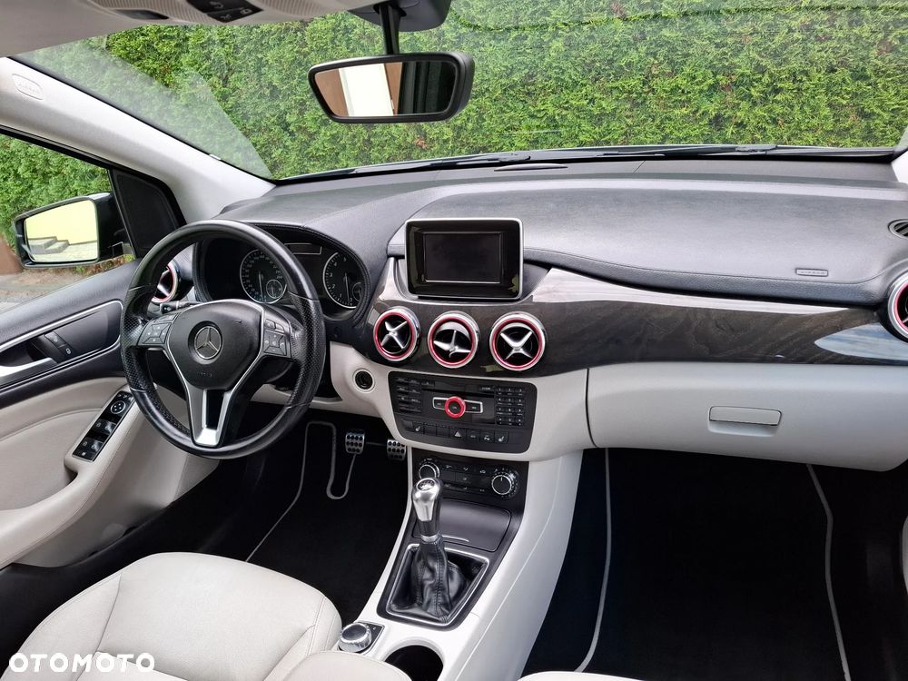 Mercedes-Benz Klasa B 200 (BlueEFFICIENCY) - 17