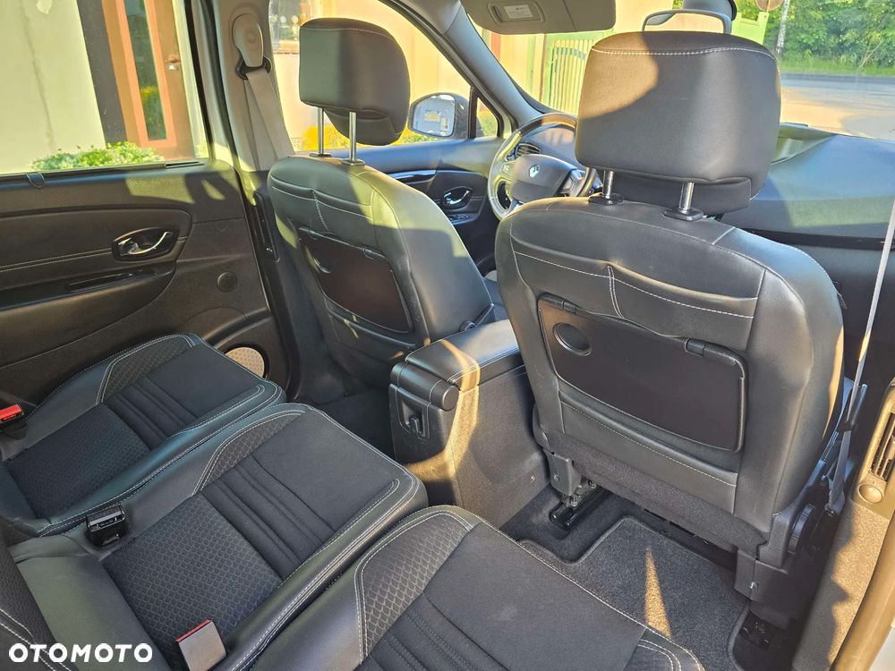 Renault Grand Scenic - 20