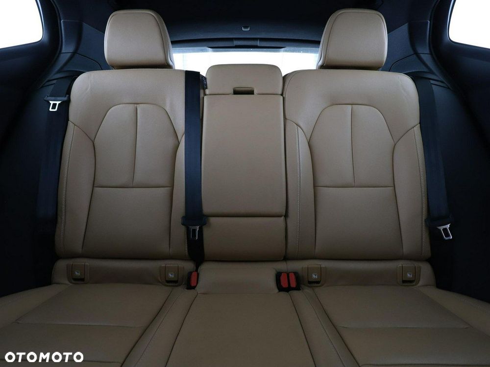 Volvo XC 40 D4 AWD Momentum Pro - 19
