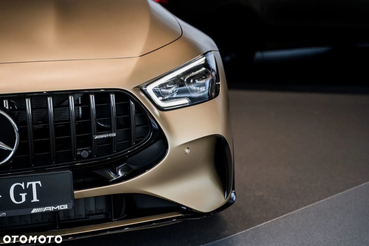 Mercedes-Benz AMG GT - 5