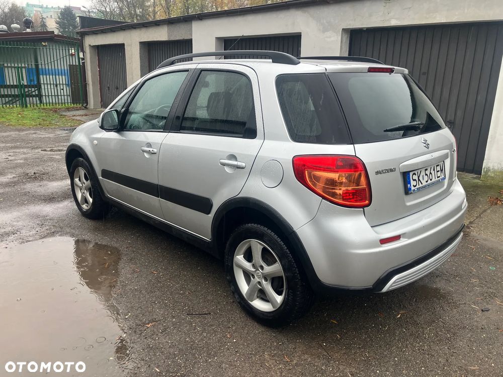 Suzuki SX4 1.6 GS / Premium 4WD - 2
