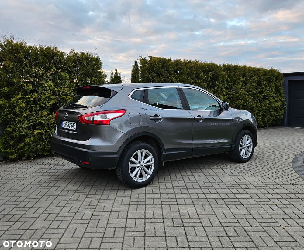 Nissan Qashqai 1.2 DIG-T N-Vision - 11