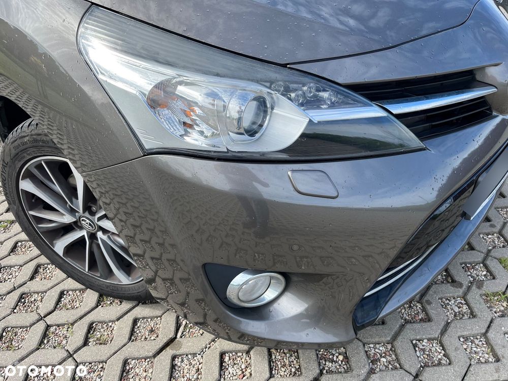 Toyota Verso 1.8 Premium 7os EU6 - 4