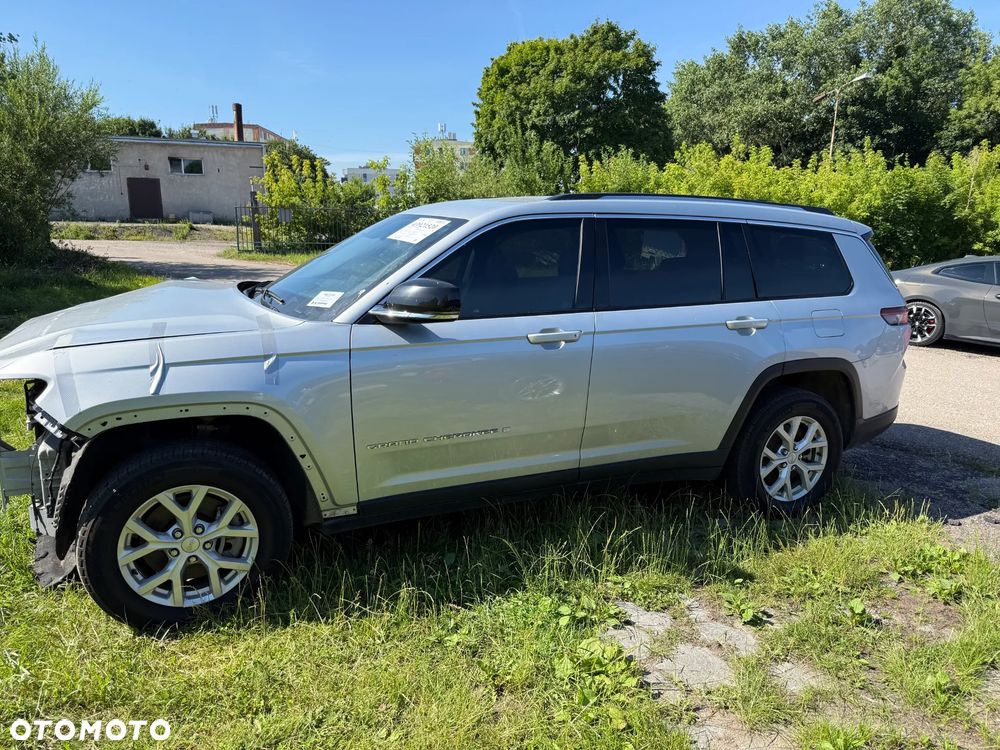 Jeep Grand Cherokee - 16