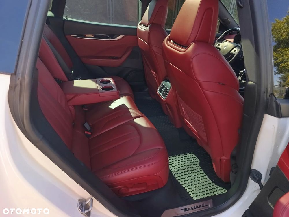 Maserati Levante Essence - 16