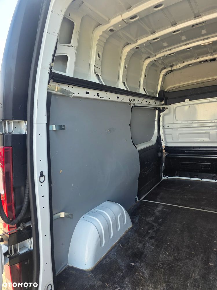 Renault Trafic vivaro 2018 r L2H2 przebieg 107400 km dlugi wysoki klima tempomat nawigacja - 11