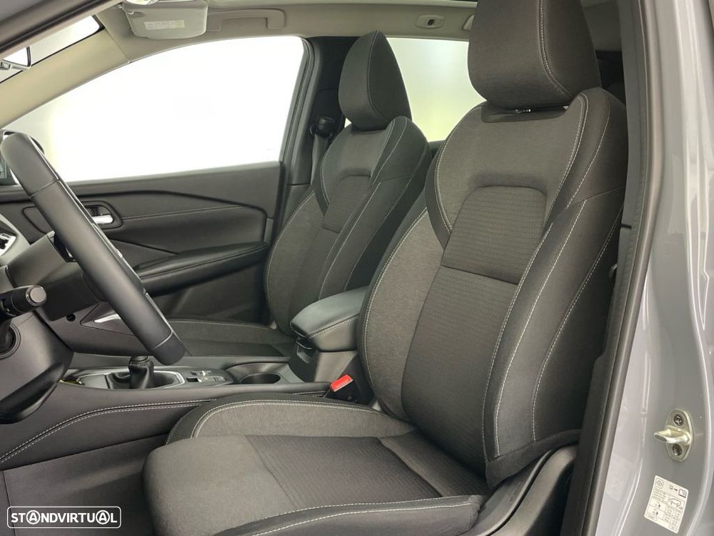 Nissan Qashqai 1.3 DIG-T N-Connecta — fotografia 17