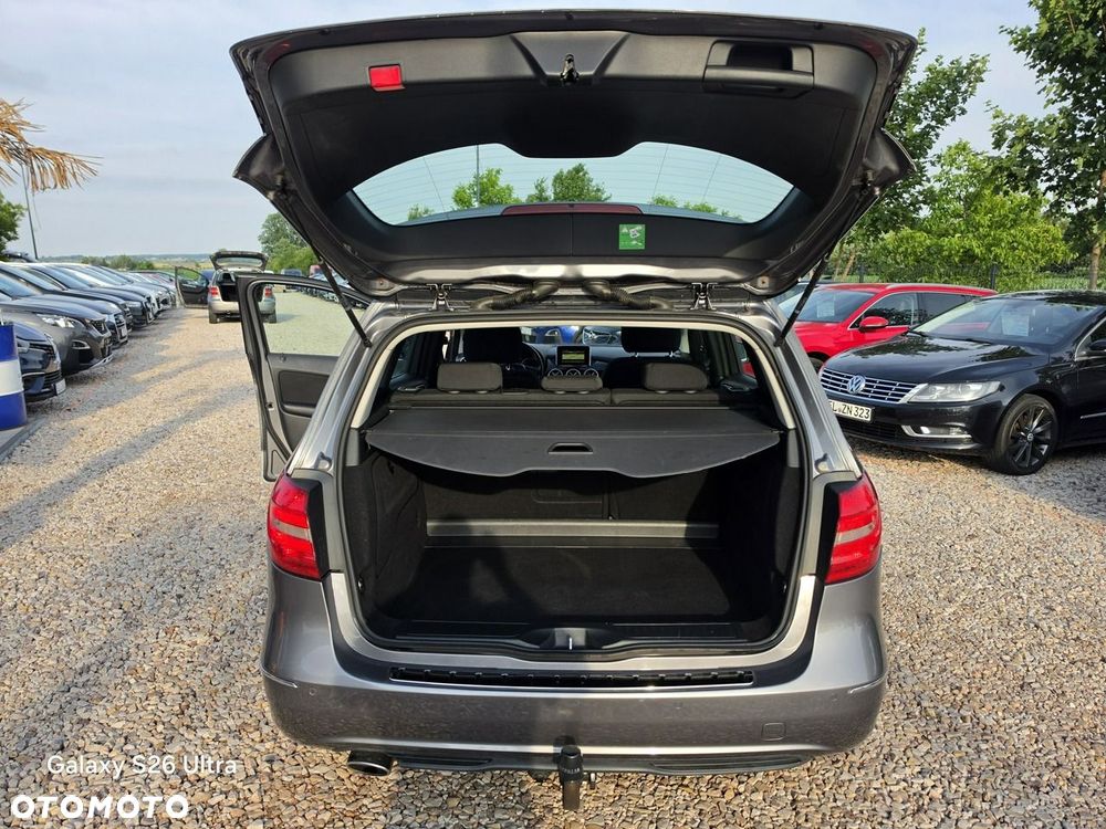 Mercedes-Benz Klasa B 180 CDI (BlueEFFICIENCY) - 37