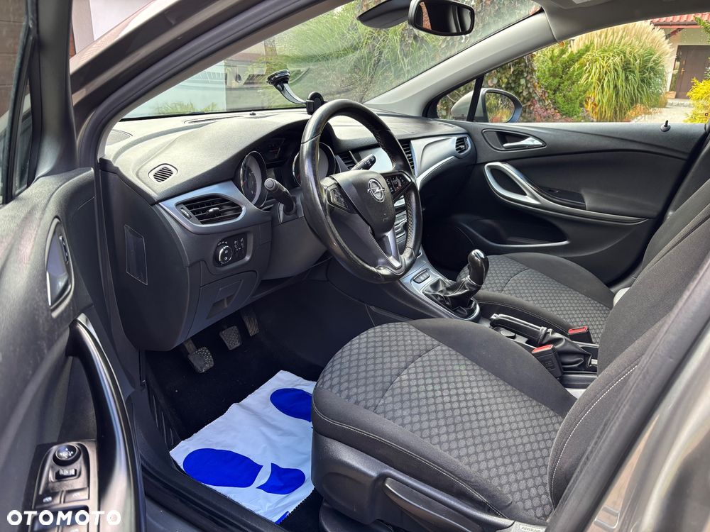 Opel Astra 1.4 Turbo Business - 14