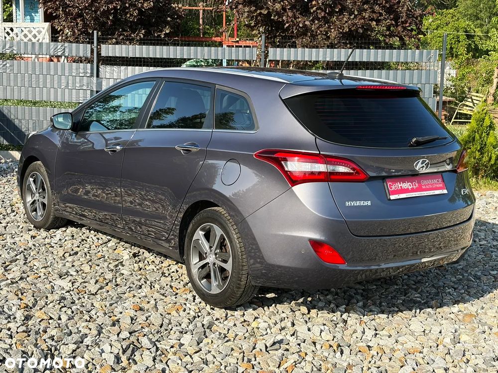 Hyundai i30 blue 1.6 CRDi DCT Passion - 32