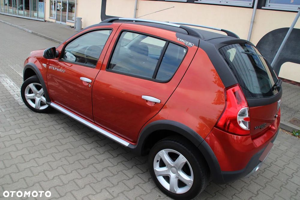 Dacia Sandero Stepway 1.6 - 12