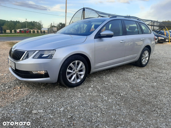 Skoda Octavia 1.6 TDI SCR Clever DSG
