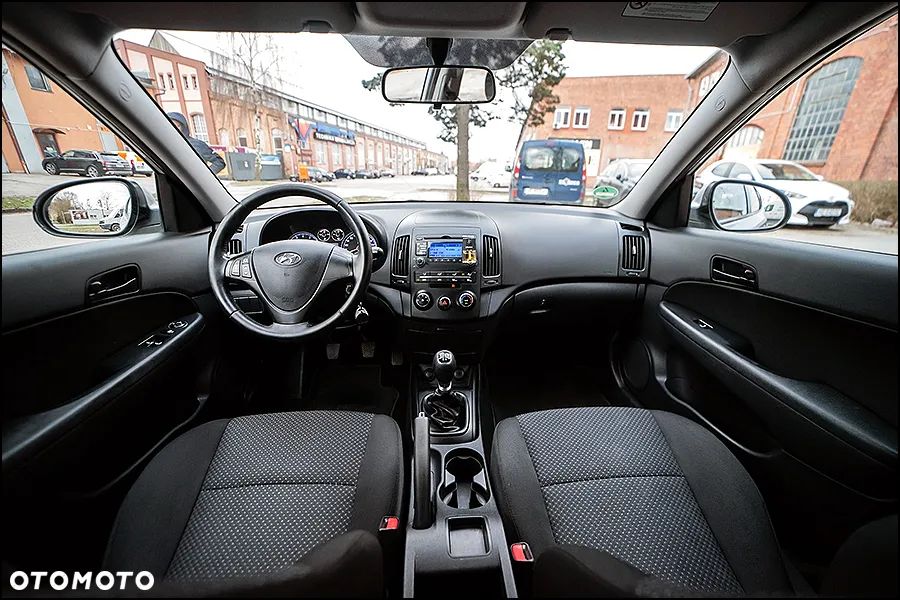 Hyundai i30 1.4 Classic + - 15