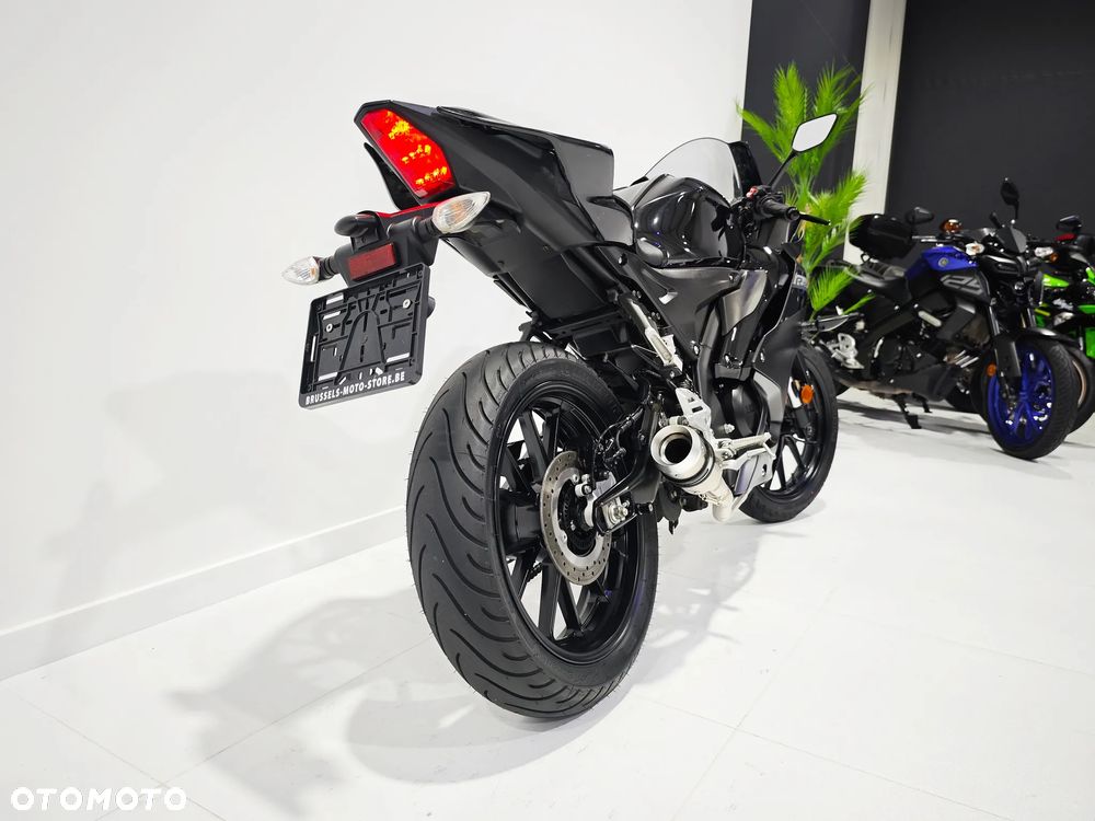 Yamaha YZF - 10