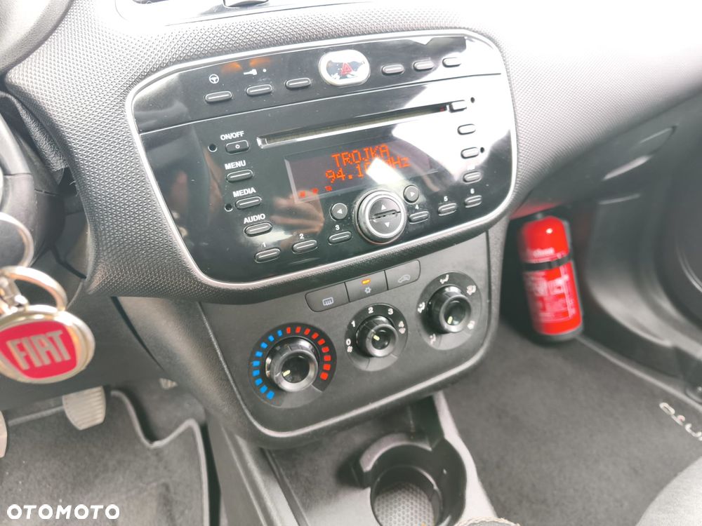 Fiat Punto 2012 - 21