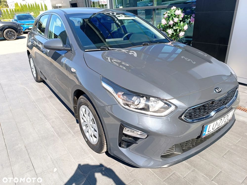 Kia Ceed - 4