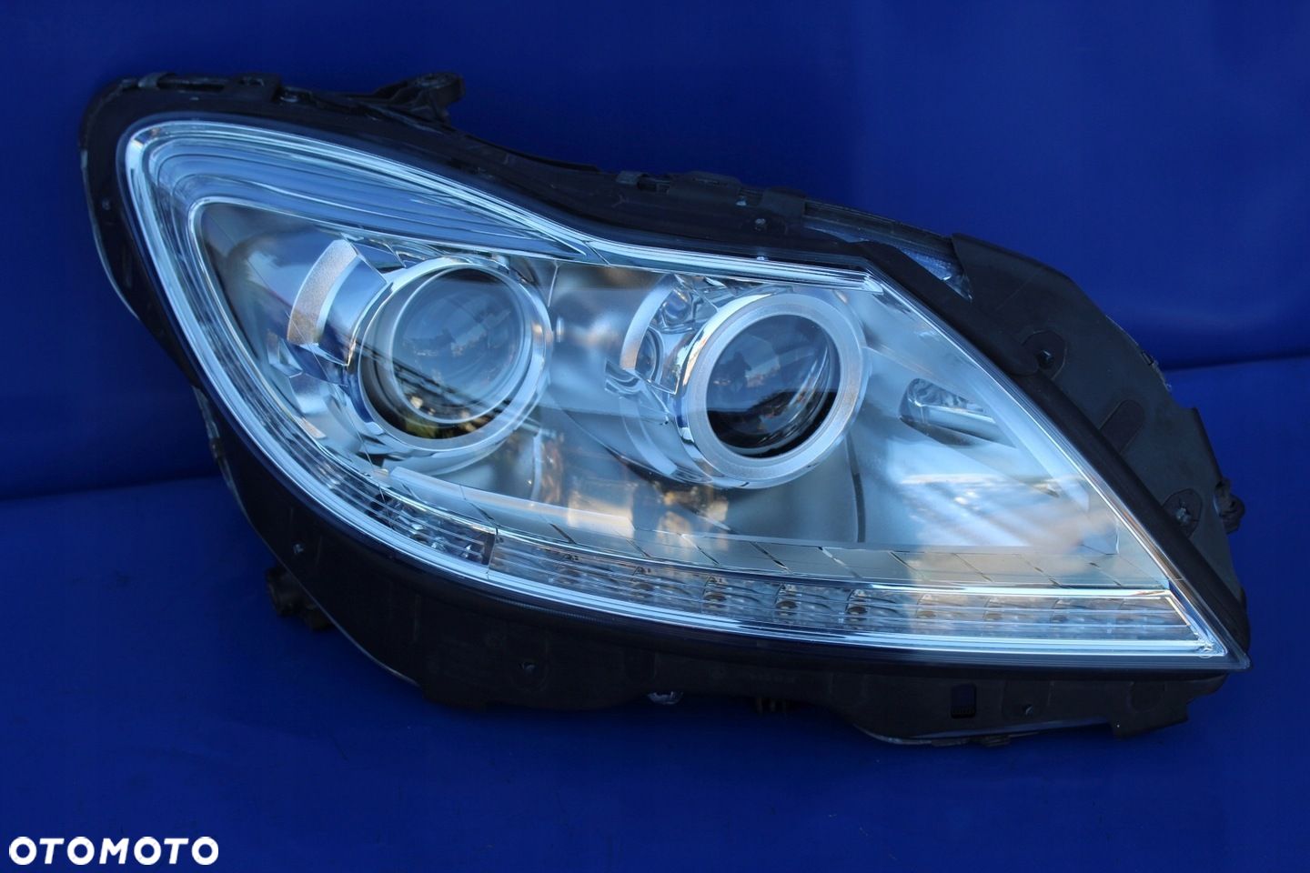 Reflektor prawy lampa prawa Led ILS OE Mercedes W216 C216 Lift Euro - 1
