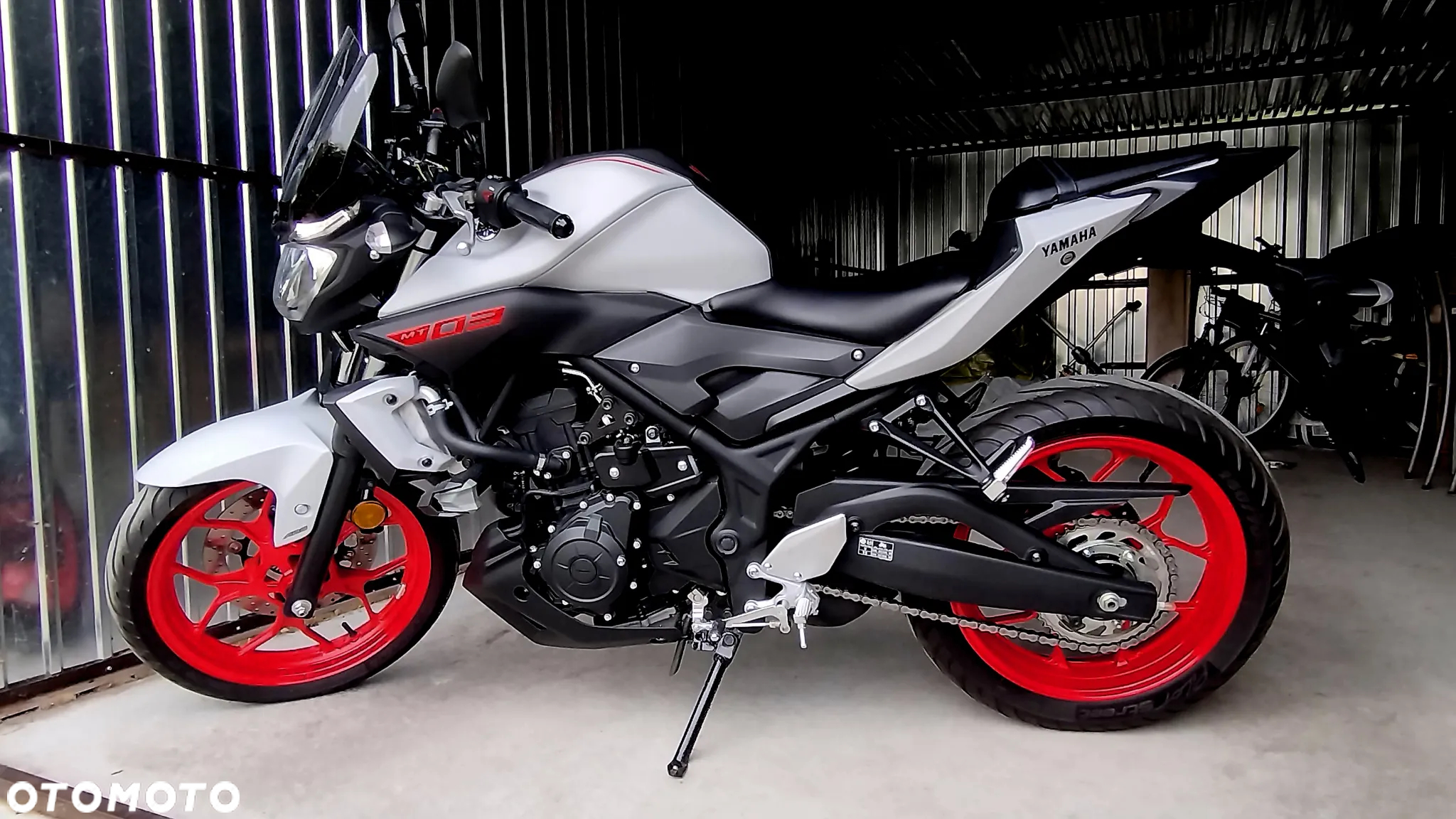 Yamaha MT - 2