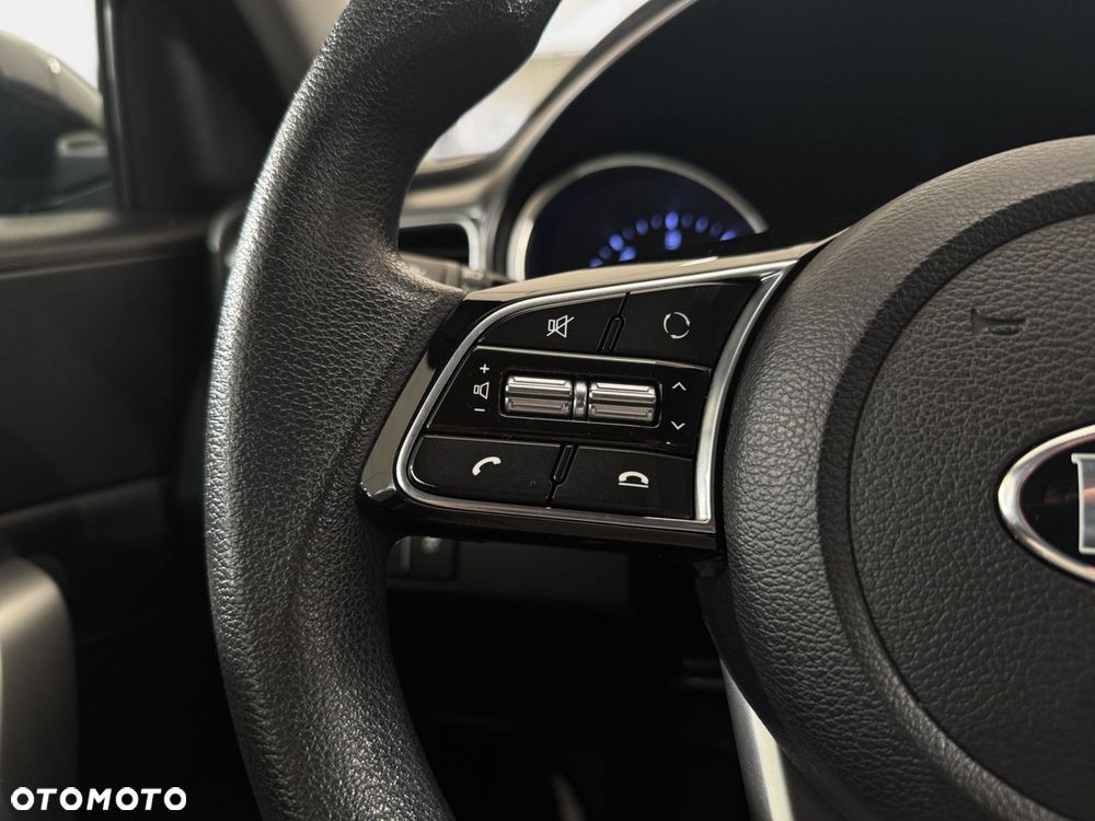 Kia Ceed - 16