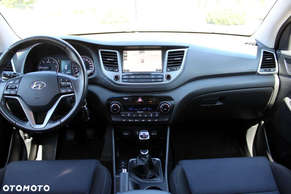 Hyundai Tucson 1.7 CRDI BlueDrive Style 2WD - 6