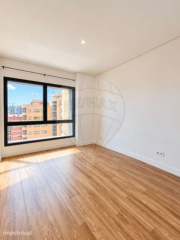 Apartamento T1 para arrendamento - Grande imagem: 3/16