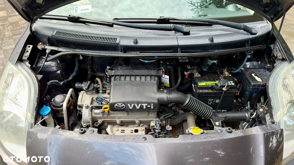 Toyota Yaris - 37