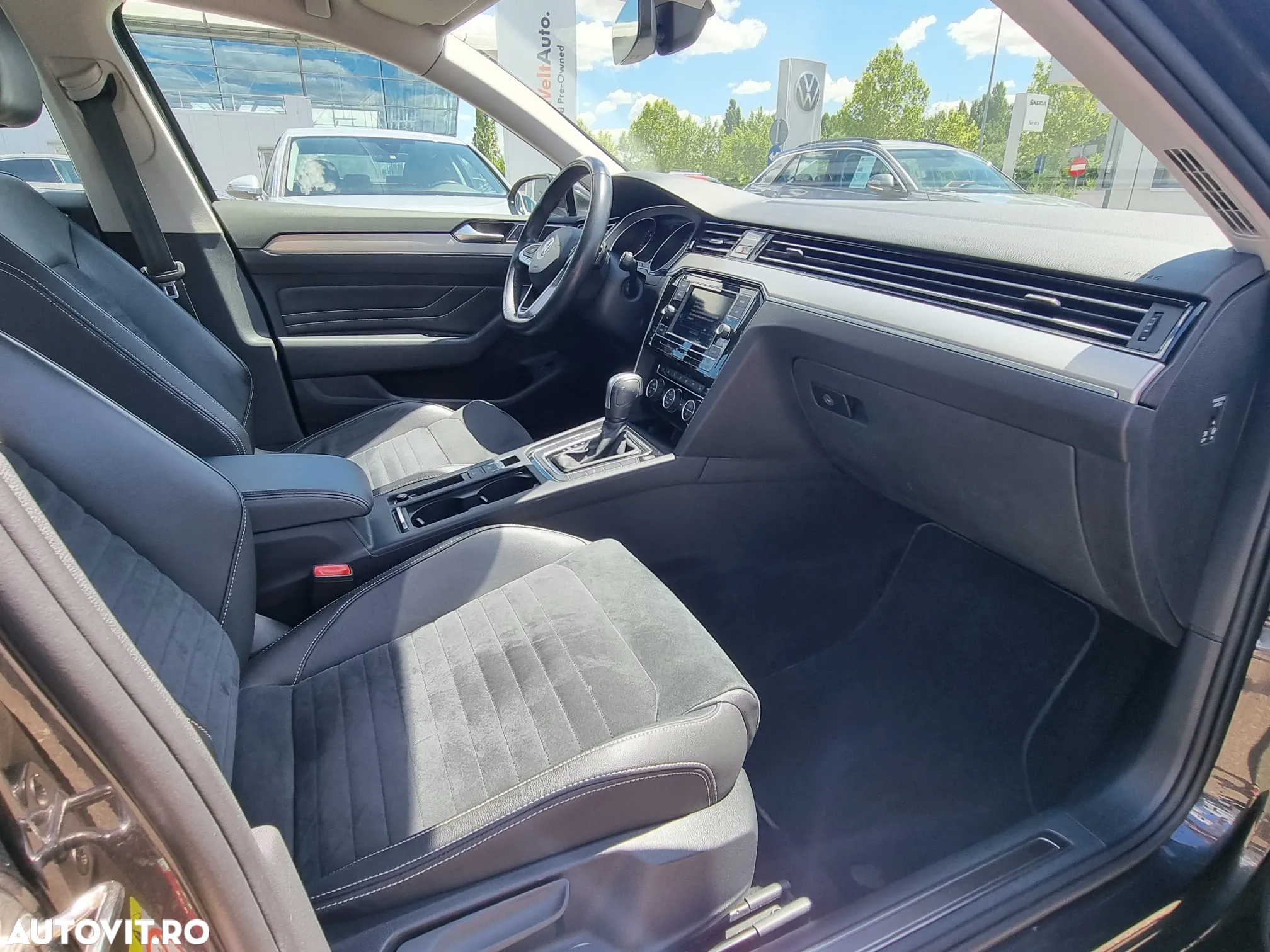 Volkswagen Passat 2.0 TDI DSG Highline - 13