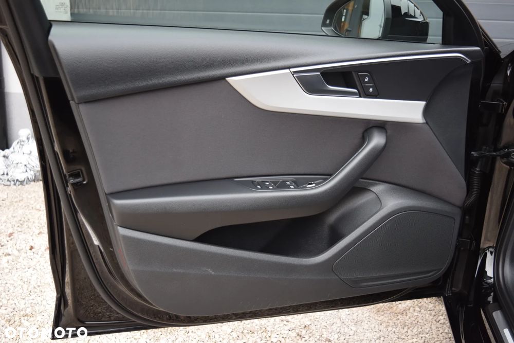 Audi A4 Avant 40 TFSI mHEV Advanced S tronic - 19