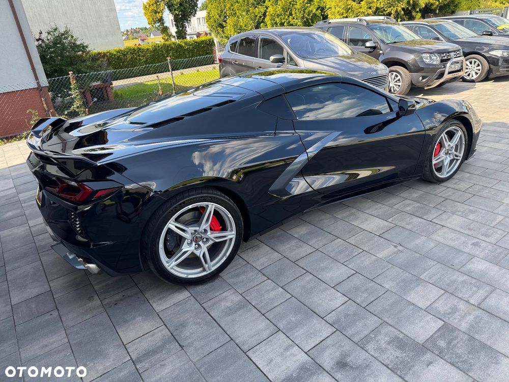 Chevrolet Corvette - 25