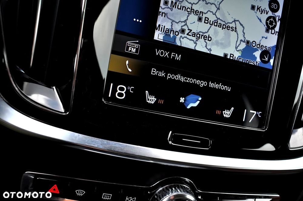 Volvo V60 D3 Momentum Pro - 24