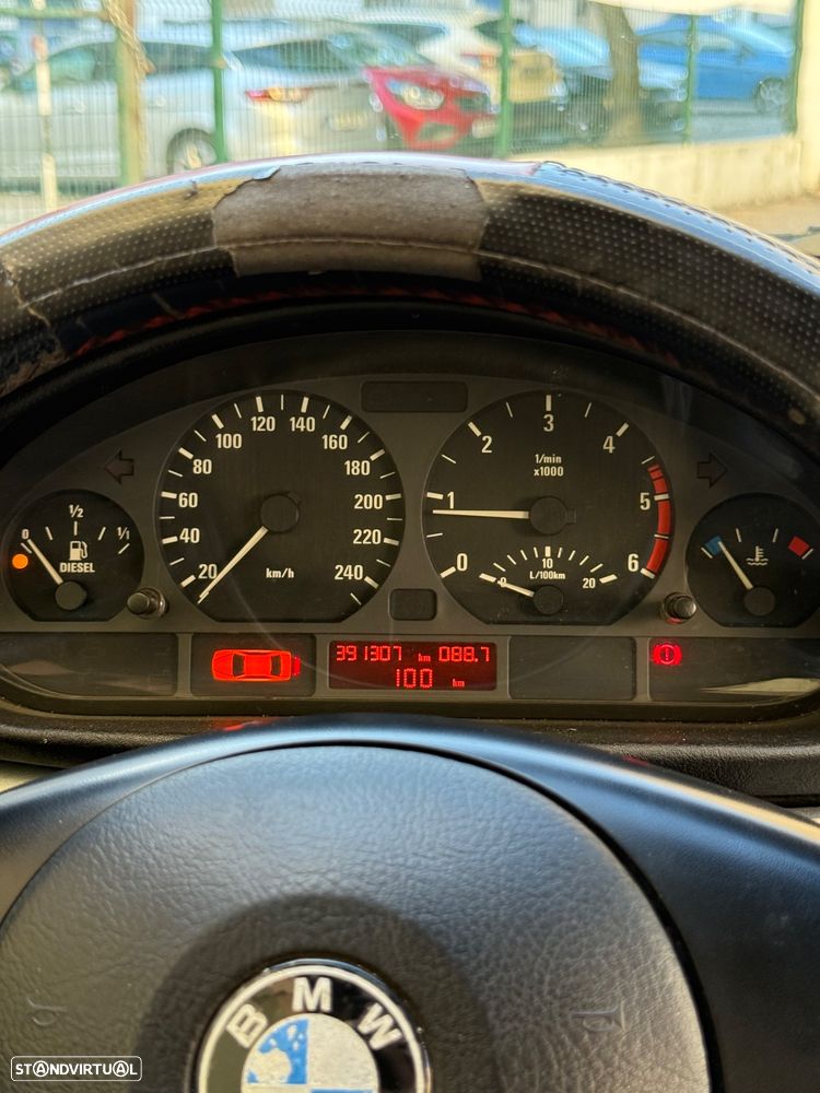 BMW 320 d Compact - 12