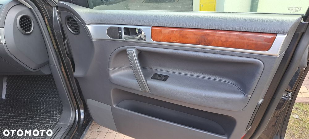 Volkswagen Touareg 3.2 V6 Automatik - 5