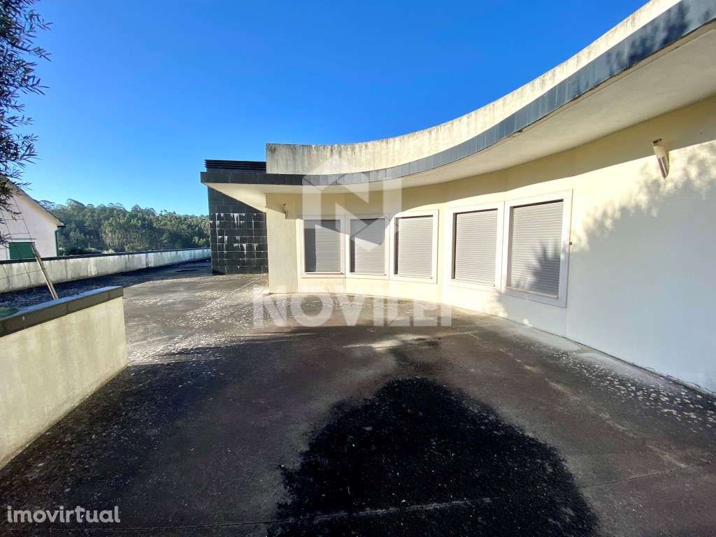 Moradia Isolada T5 c/1021m2 construção, terreno c/1595m2. - Grande imagem: 2/35