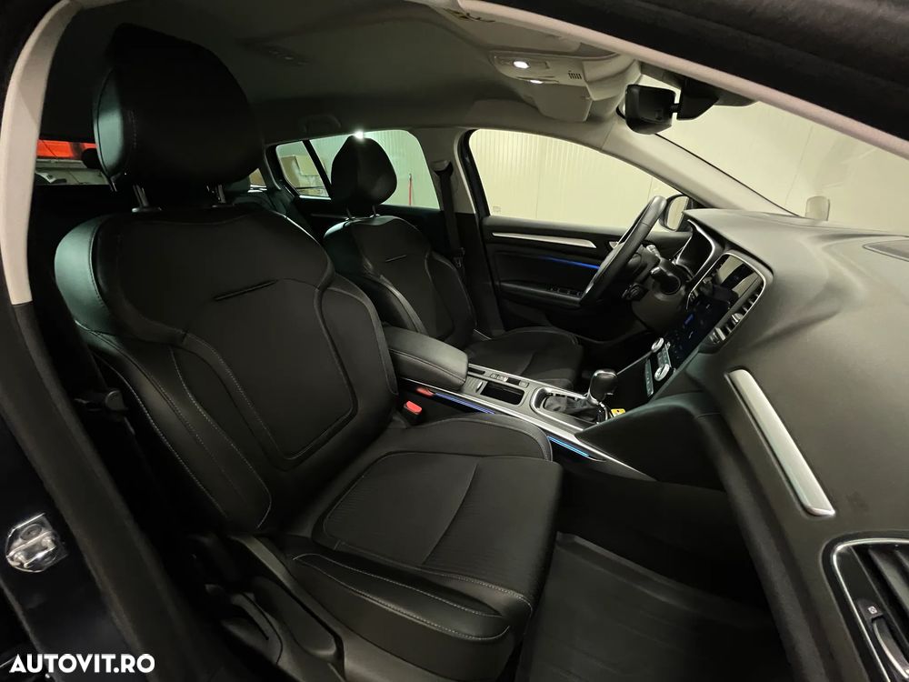 Renault Megane Blue dCi 116 EDC Intens - 12