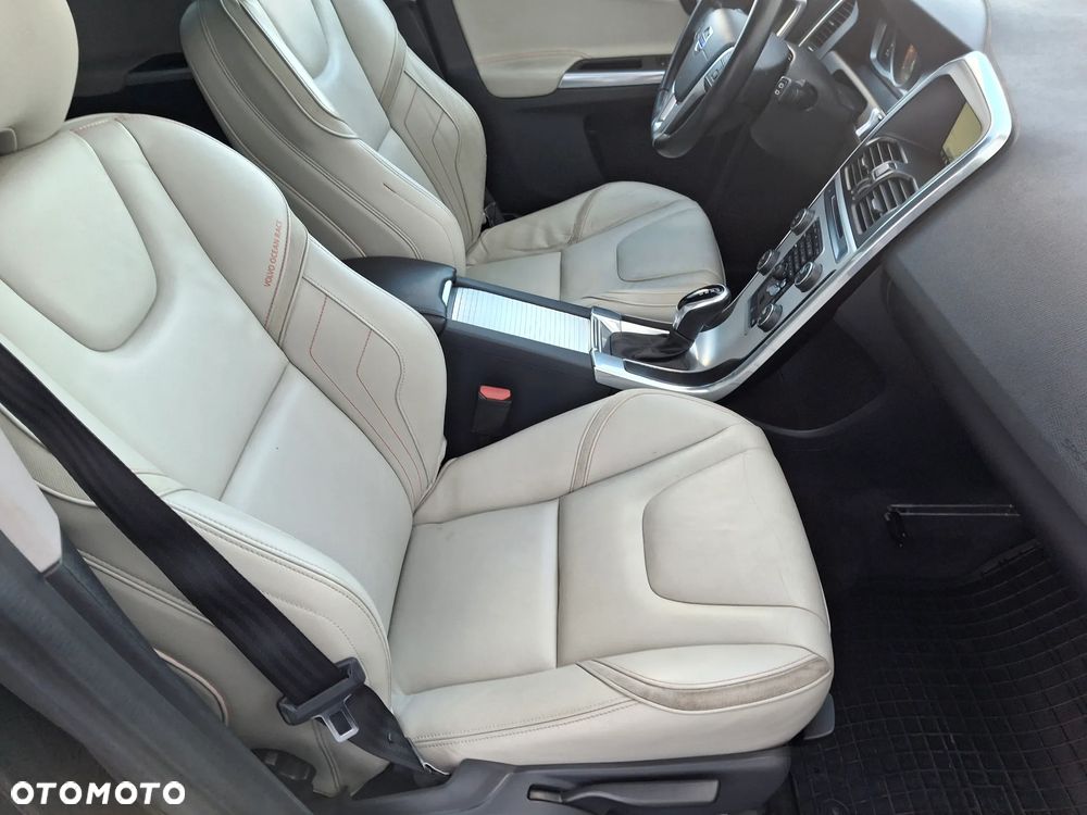 Volvo XC 60 D3 Geartronic Ocean Race - 30