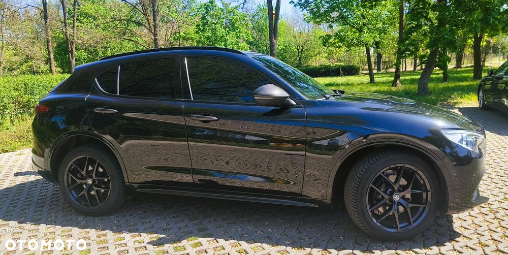 Alfa Romeo Stelvio 2.0 Turbo 16V AT8-Q4 Estrema - 18
