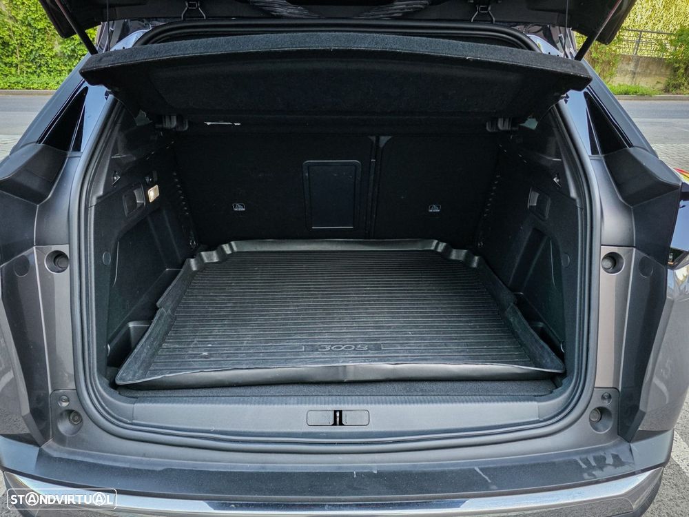 Peugeot 3008 1.5 BlueHDi GT Line EAT8 - 17