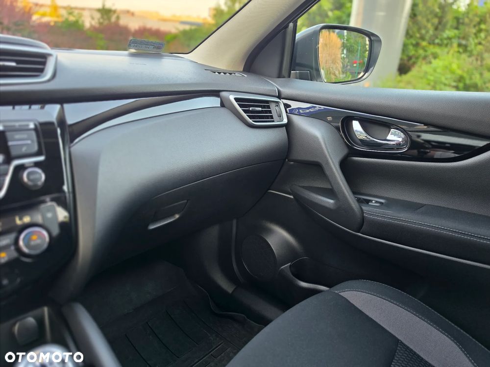 Nissan Qashqai 1.2 DIG-T Acenta EU6 - 12