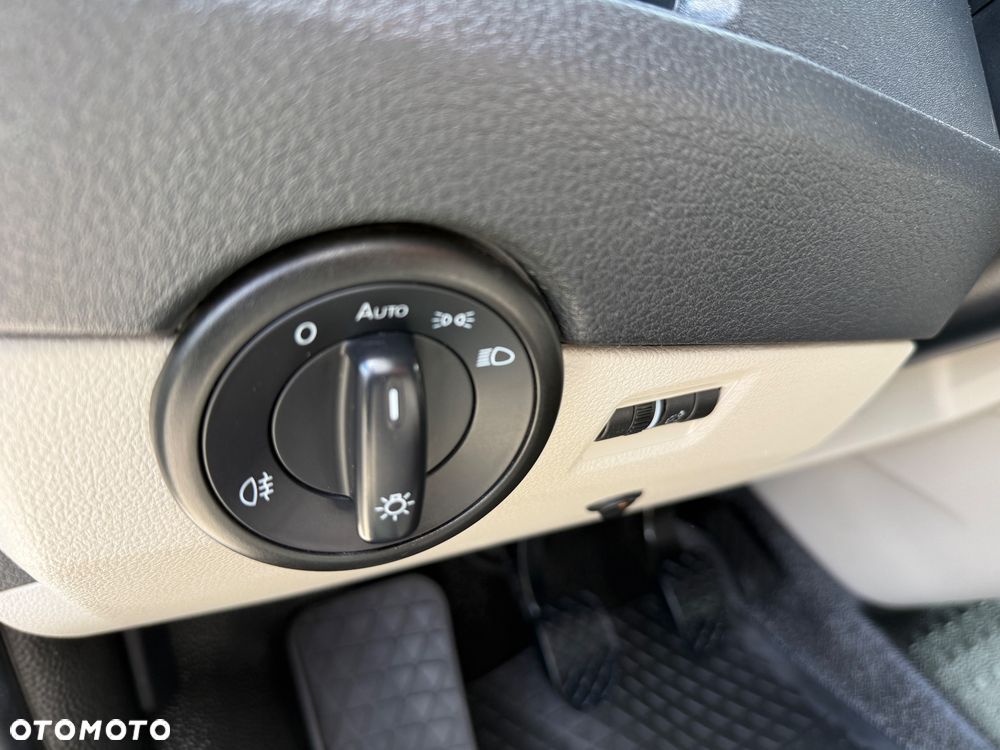 Volkswagen Transporter T6/150KM/Klima/Nawigacja/Full LED reflektory/Kamera cofania/2500kg na haku - 16