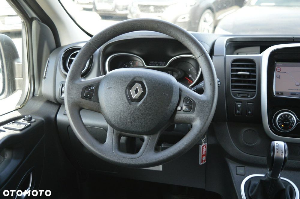 Renault Trafic - 25