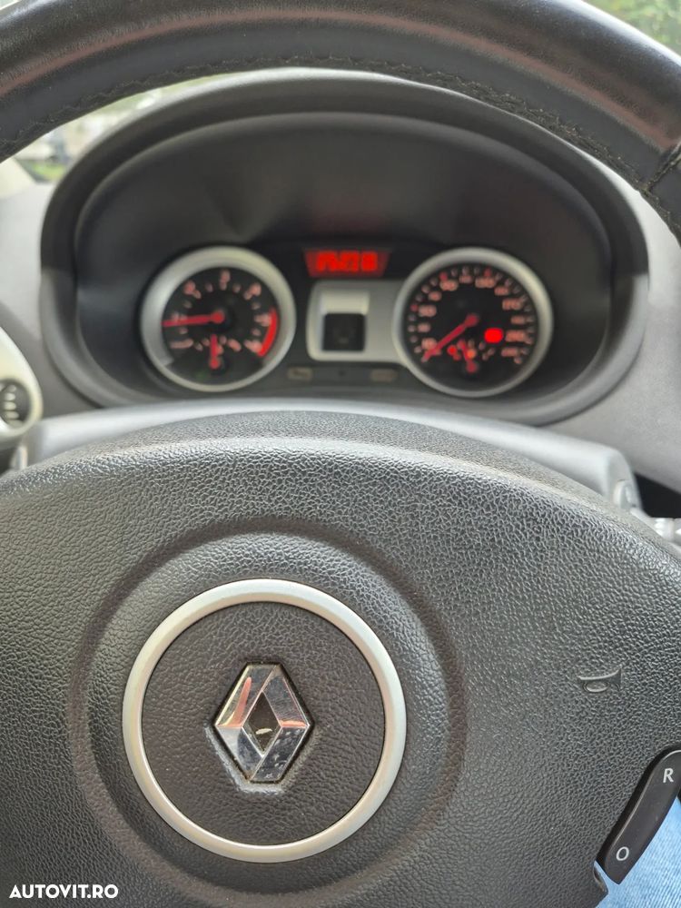 Renault Clio - 3