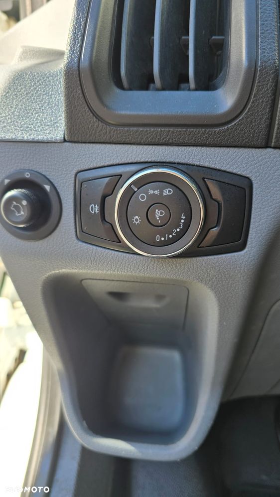 Ford TRANSIT - 11