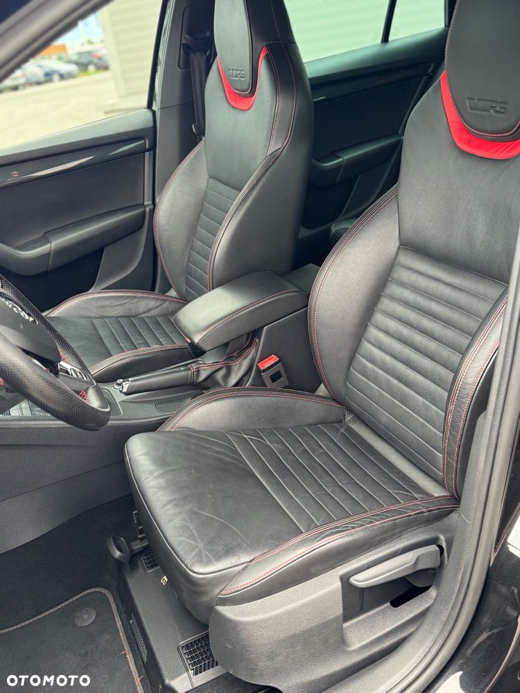 Skoda Octavia 2.0 TDI RS DSG - 13
