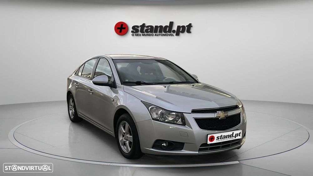 Chevrolet Cruze 1.6 LS - 3