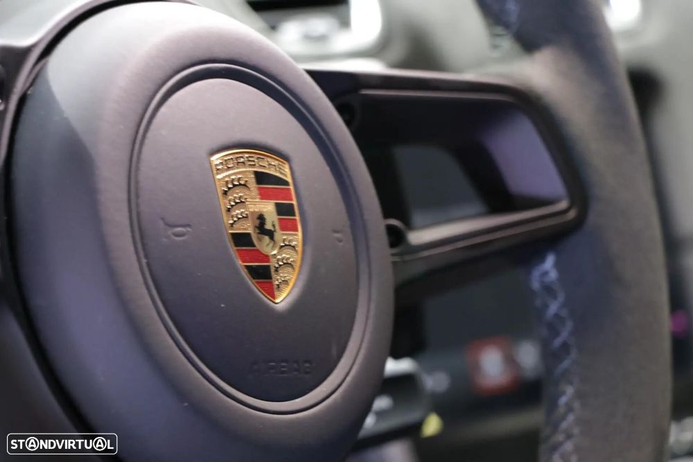 Porsche 718 Cayman - 20