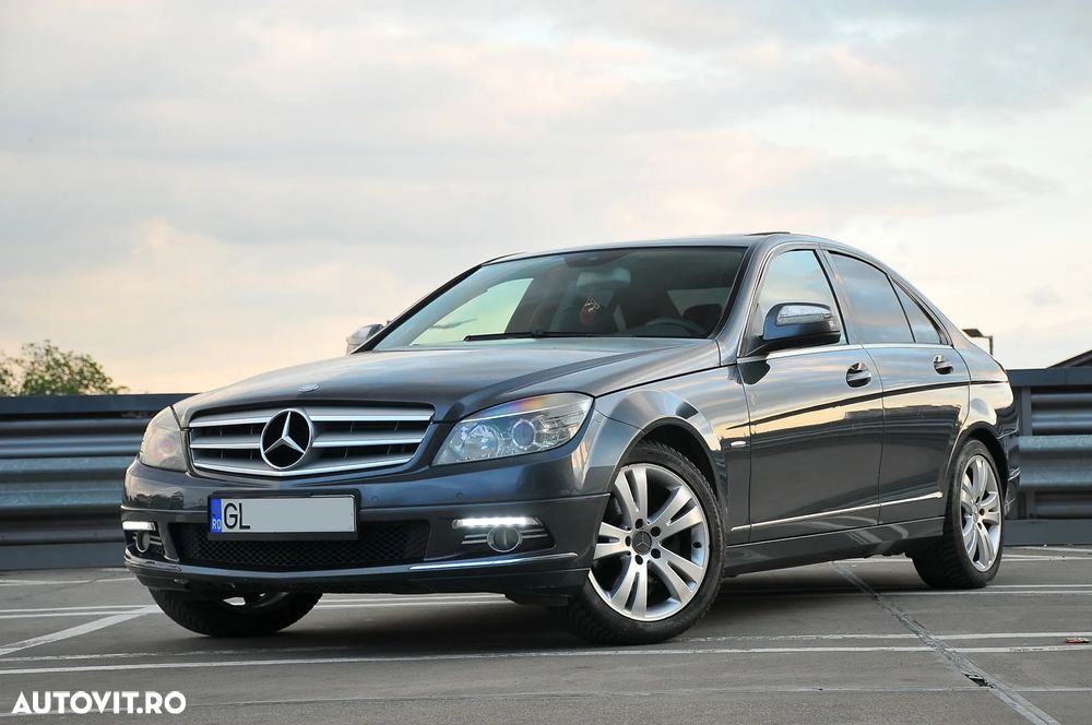 Mercedes-Benz C 220 CDI DPF (BlueEFFICIENCY) Avantgarde - 2