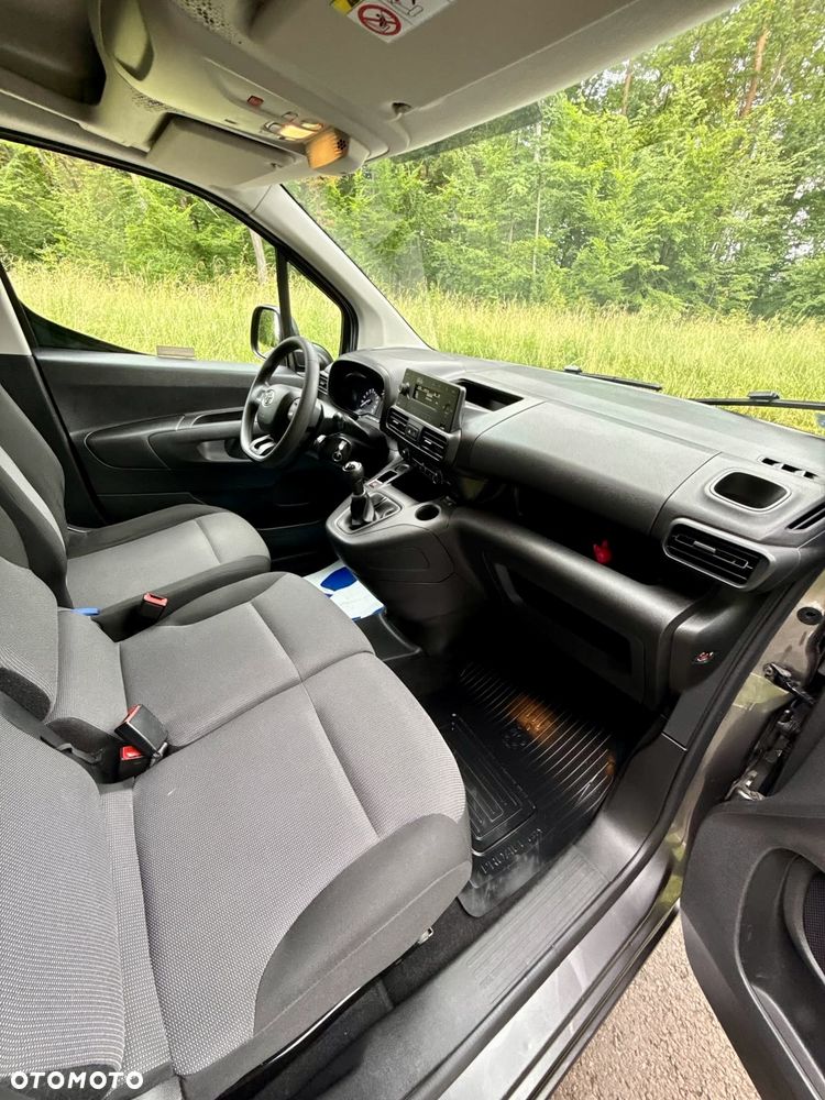 Toyota Proace City - 10
