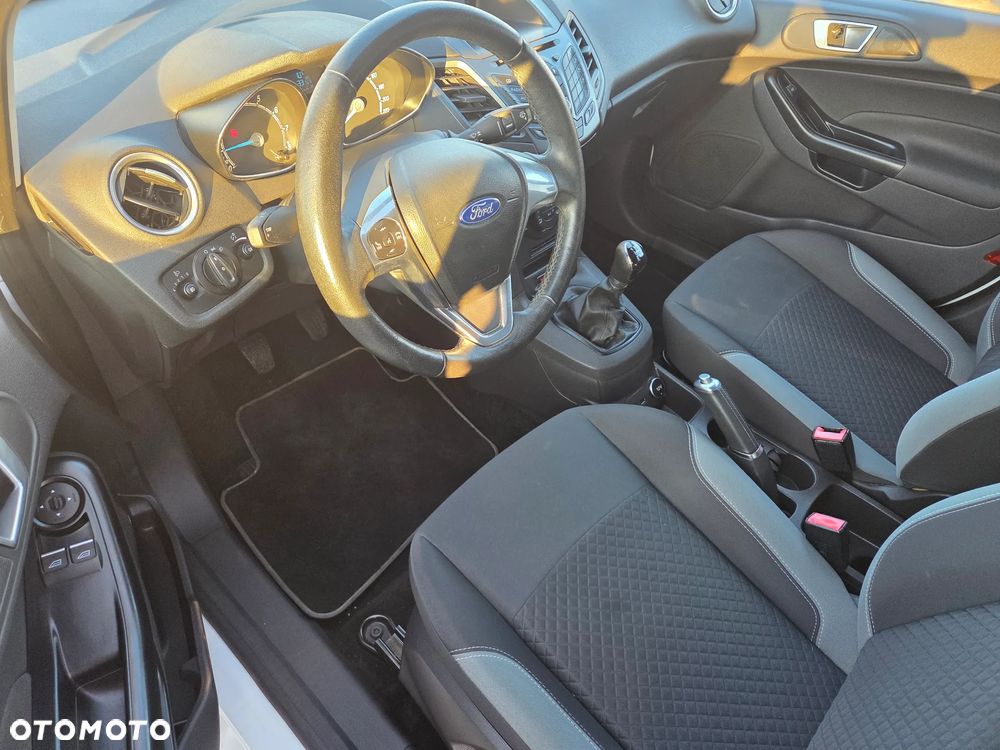 Ford Fiesta - 11