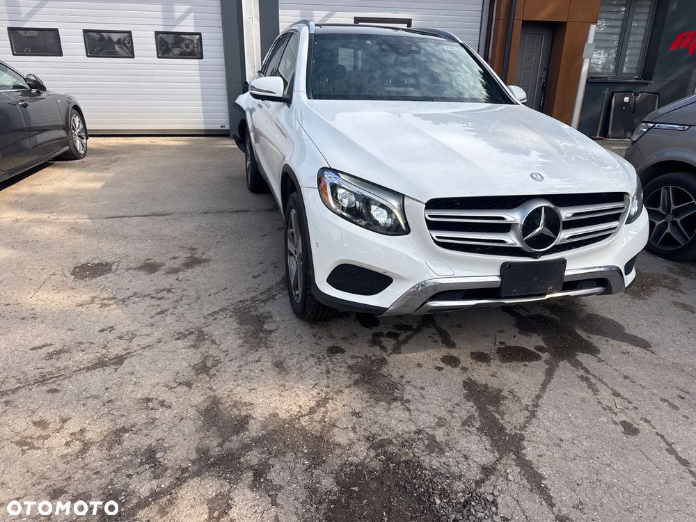 Mercedes-Benz GLC 300 4Matic 9G-TRONIC - 1