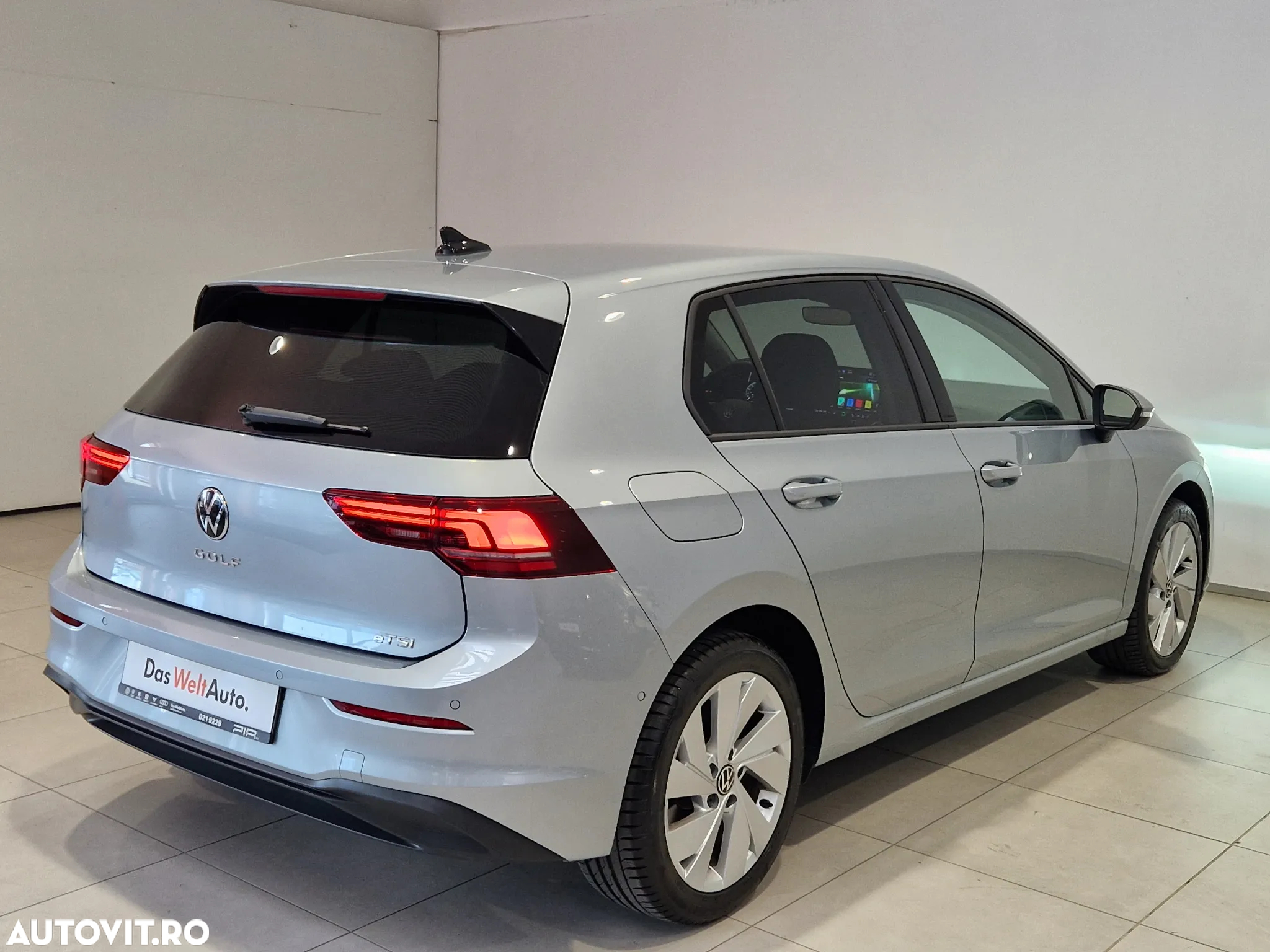 Volkswagen Golf 1.5 eTSI DSG MHEV Advanced - 7